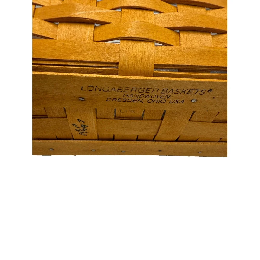 1997‎ Longaberger Traditions Collection Fellowship Basket w/Protector